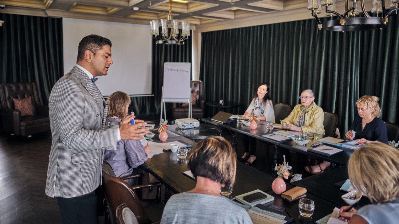 Why Great Leaders Ask Questions Instead of Giving Answers